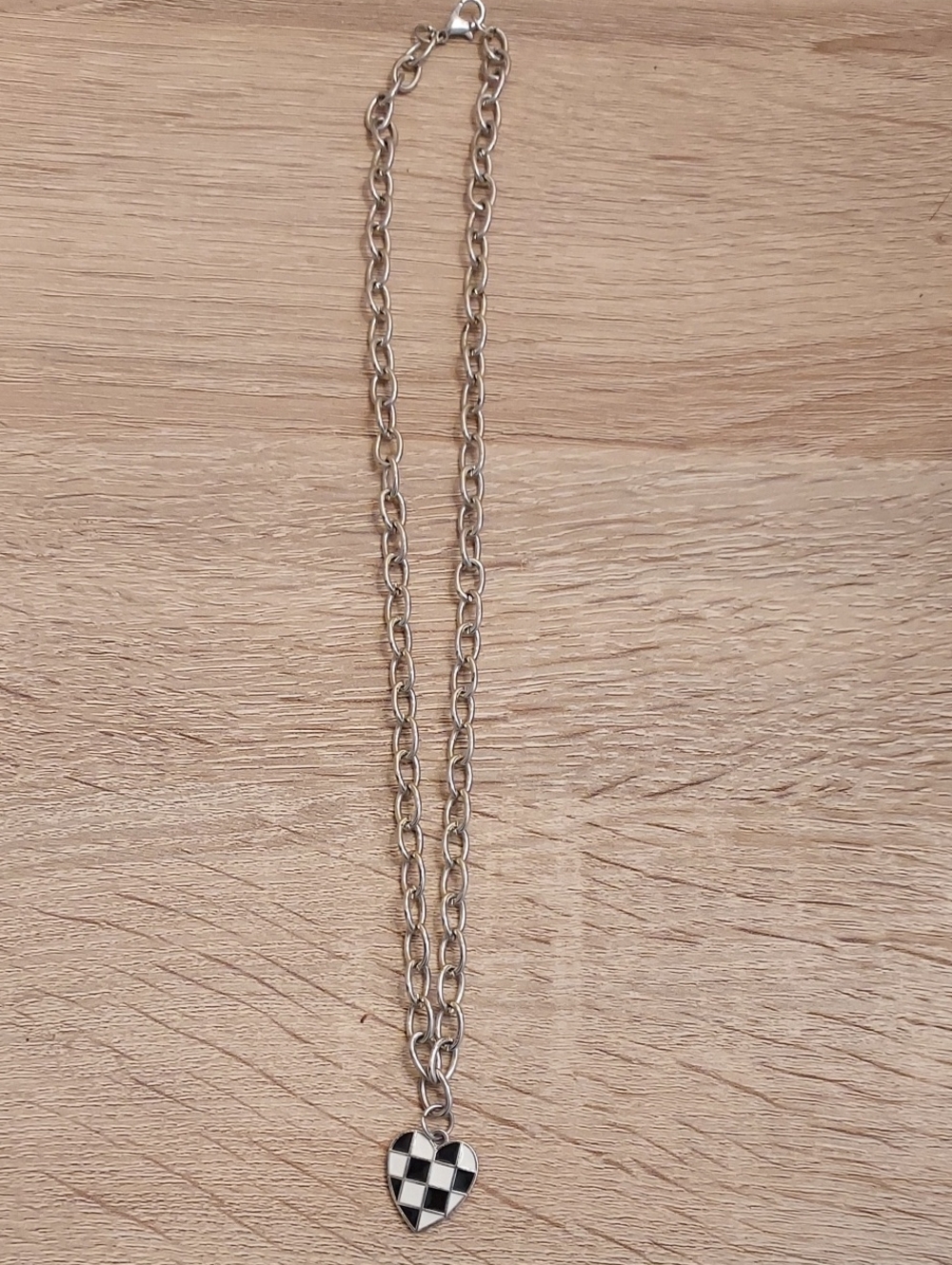 Heart Pendant Chain Necklace in Black & White